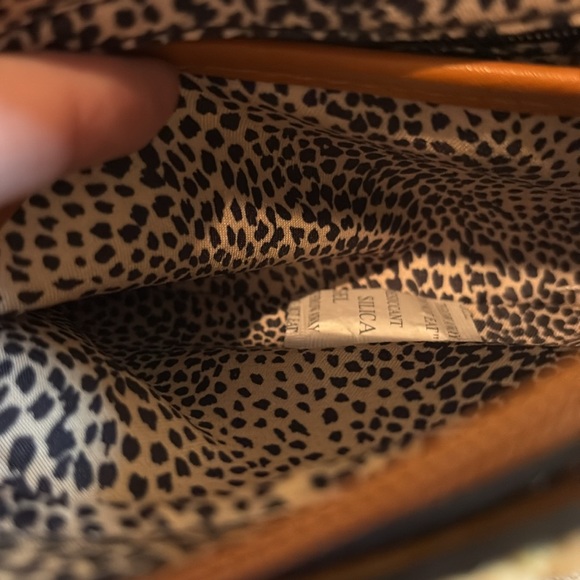 *NWT* Atrie straw crossbody purse - Picture 5 of 12